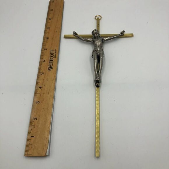 Vintage INRI Brass Jesus Crucifix Christian Religious Cross Hanging Wall Art - Picture 8 of 9